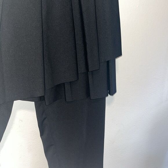 EXCELLENT CONDITION WOMEN’S SIZE SMALL JOFIT BLACK SKIRTED CAPRI LEGGINGS - Picture 6 of 7